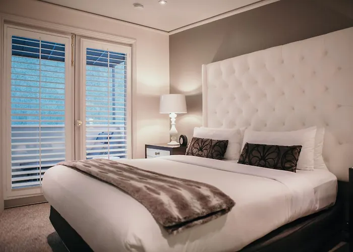 Mosaic Hotel Beverly Hills