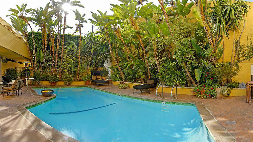 Mosaic Beverly Hills 4*