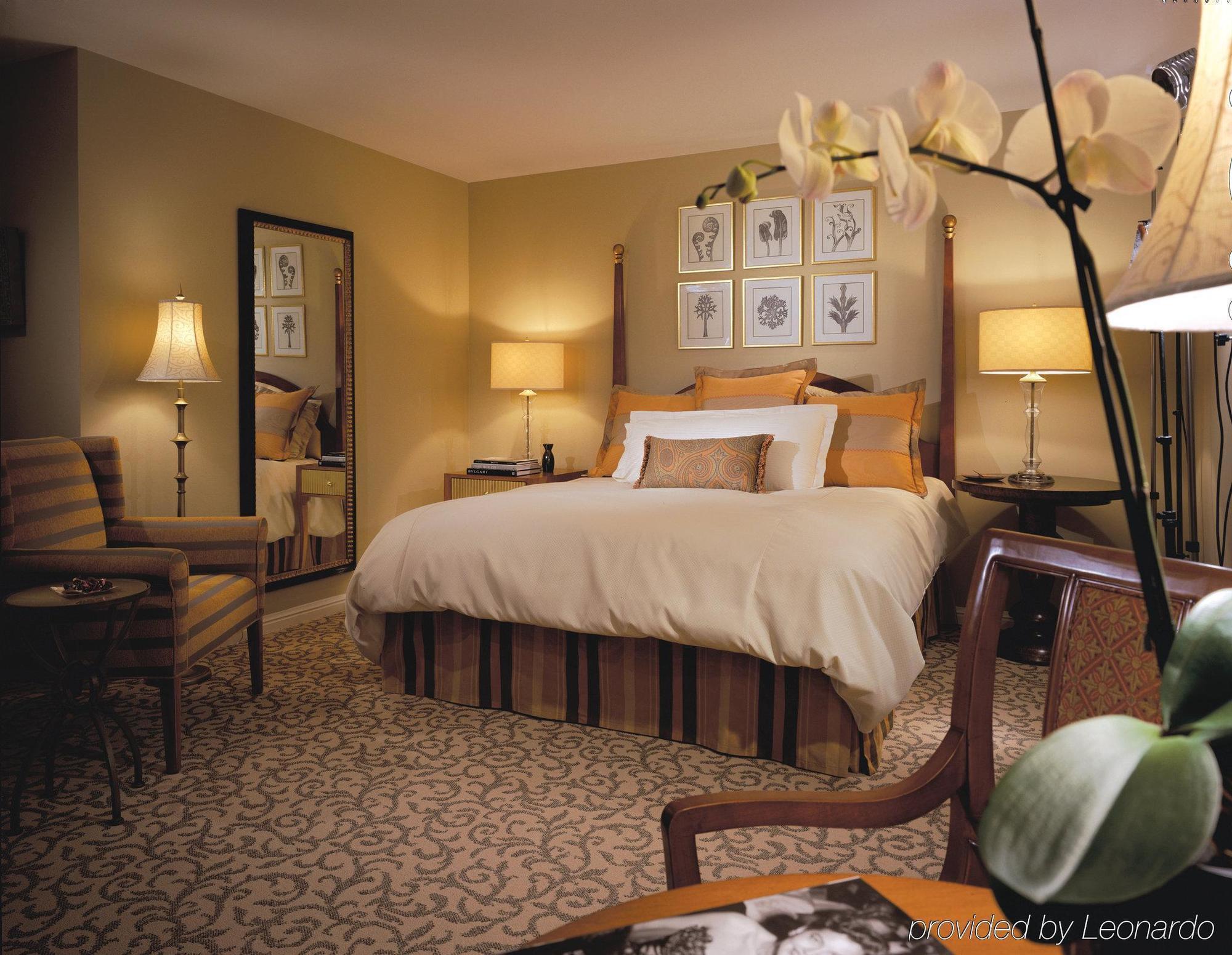 Mosaic Beverly Hills Hotel 4*